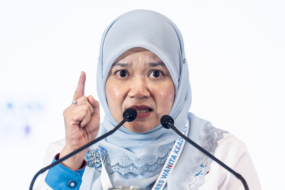 pkr-must-stay-election-ready-without-waiting-for-parliament-dissolution-fadhlina-warns-members-featured