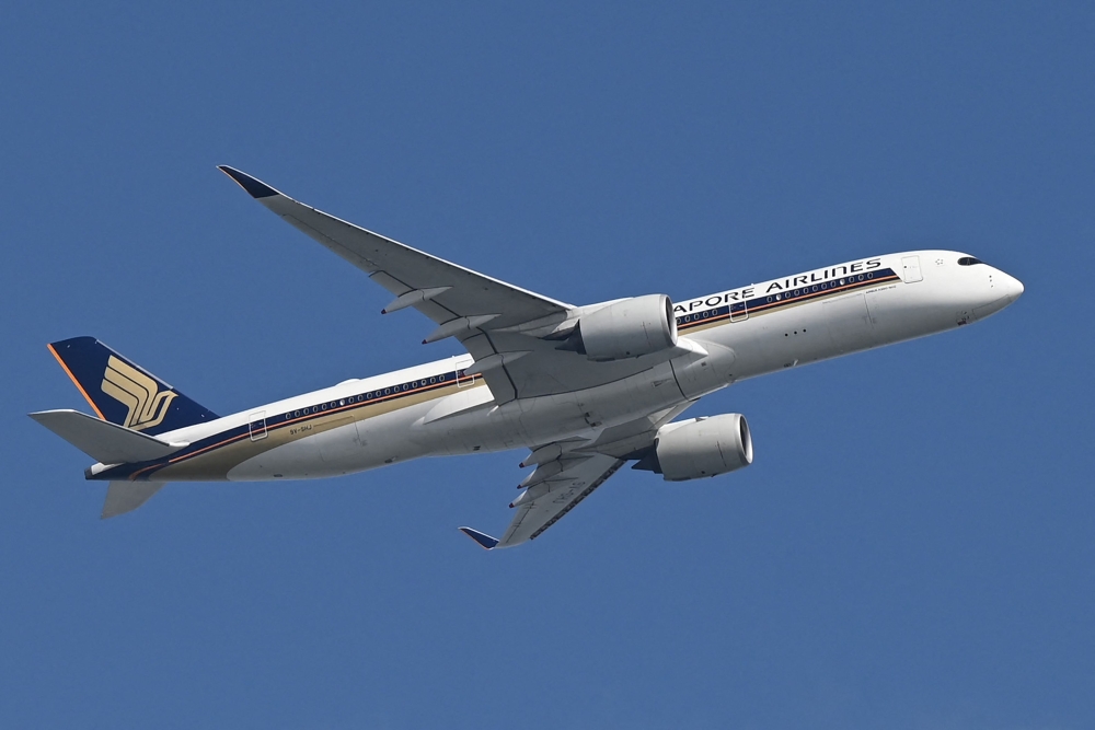 s-945-million-loss-and-counting-singapore-airlines-air-india-investment-warrants-close-scrutiny-featured