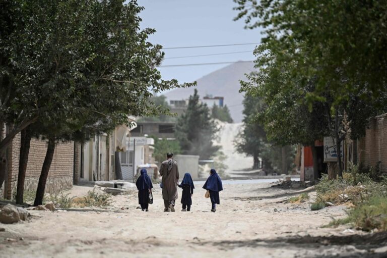climate-disasters-disrupt-schooling-for-171-million-students-and-girls-bear-the-heaviest-burden-featured