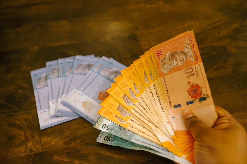 ringgit-advances-at-open-as-fading-oil-supply-fears-boost-risk-appetite-against-us-dollar-featured