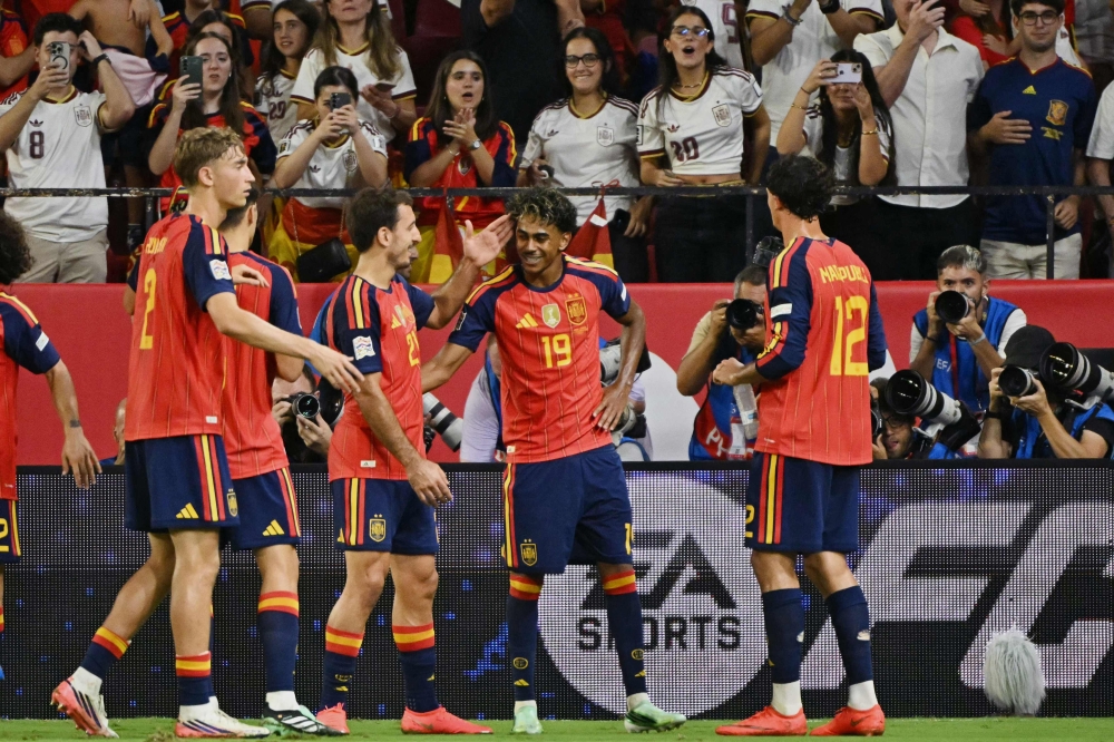 lamine-yamal-scores-twice-as-spain-rout-croatia-4-1-in-first-home-match-since-world-cup-triumph-featured